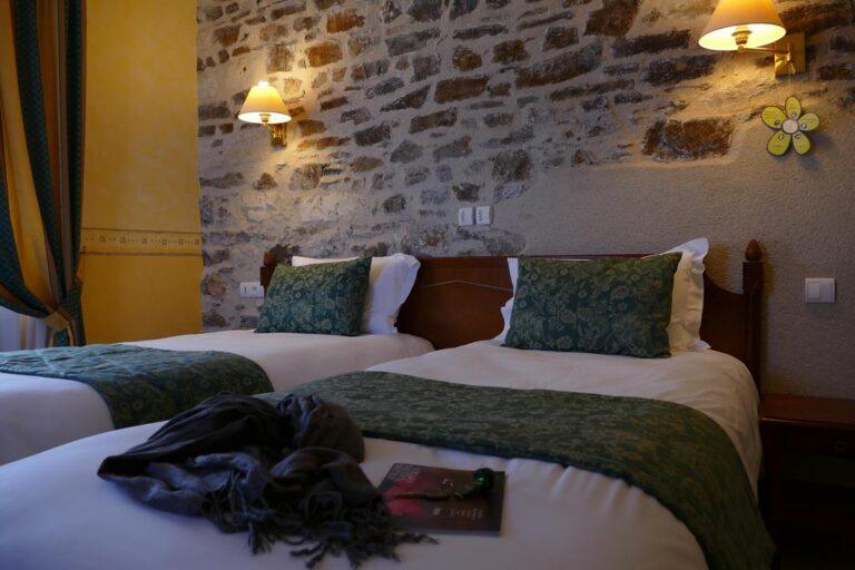 logis-le-champalud-1lieu1salle-evenement.jpg
