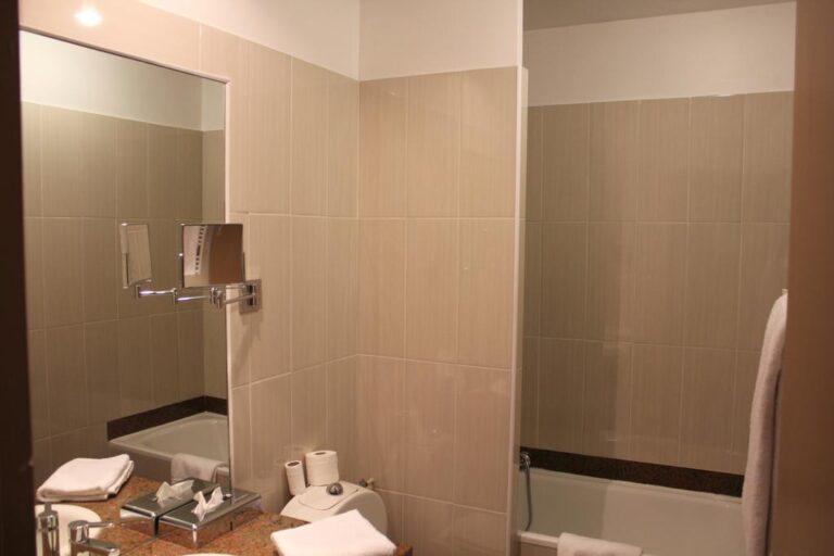 logis-le-relais-de-fusies-1lieu1salle-booking.jpg