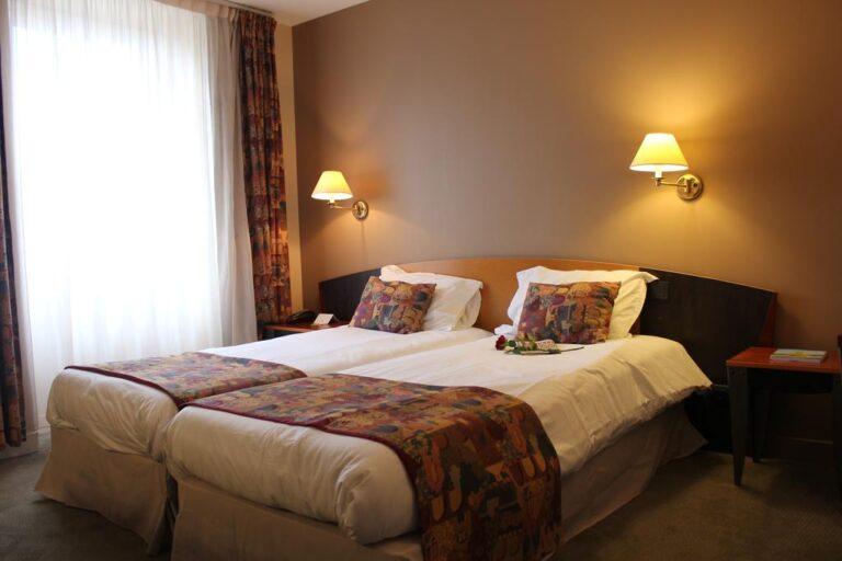 logis-le-relais-de-fusies-1lieu1salle-convention.jpg