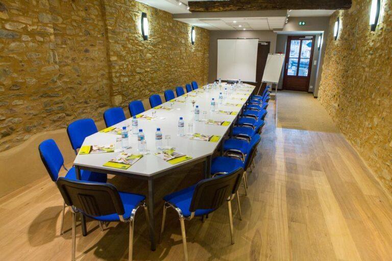 logis-les-palis-spa-1lieu1salle-salle-reunion.jpg