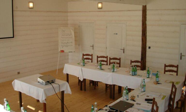 logis-plaisir-et-spa-1lieu1salle-evenement.jpg