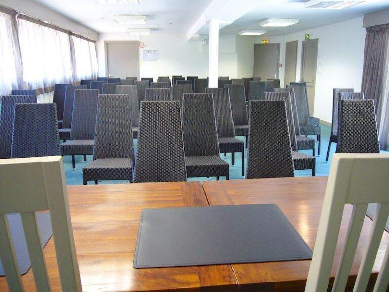 logis-relais-broceliande-1lieu1salle-event.jpg