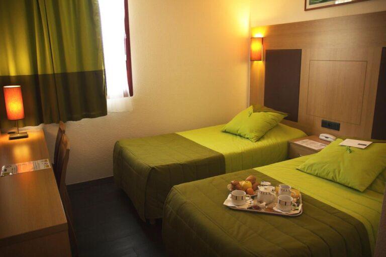 logis-solenca-1lieu1salle-booking.jpg