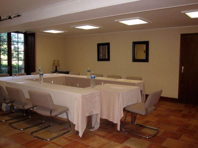 manoir-du-grand-vignoble-1lieu1salle-conference-1.jpg