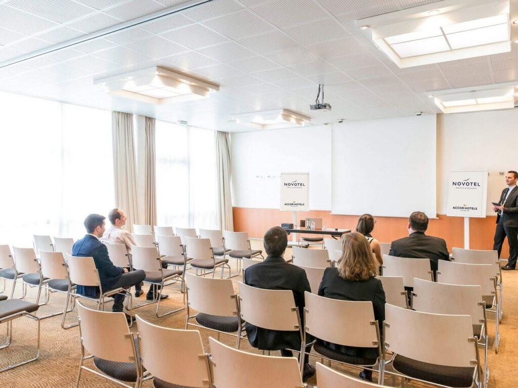 http://www.accorhotels.com/0440