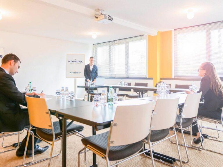 http://www.accorhotels.com/0440