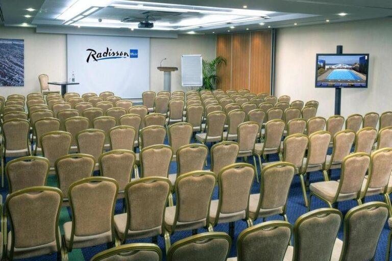radisson-blu-hotel-biarritz-1lieu1salle-seminaire-1.jpg