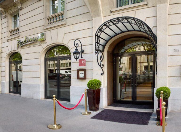 radisson-blu-hotel-champs-elysees-1.jpg
