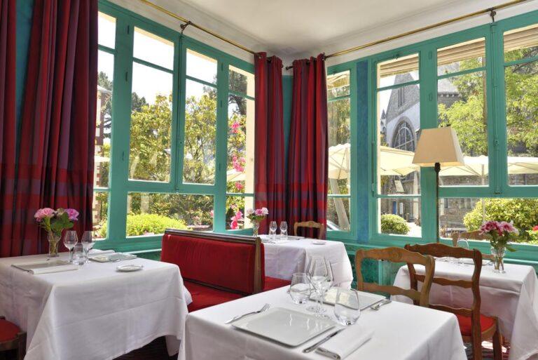 saint-christophe-1lieu1salle-restaurant.jpg