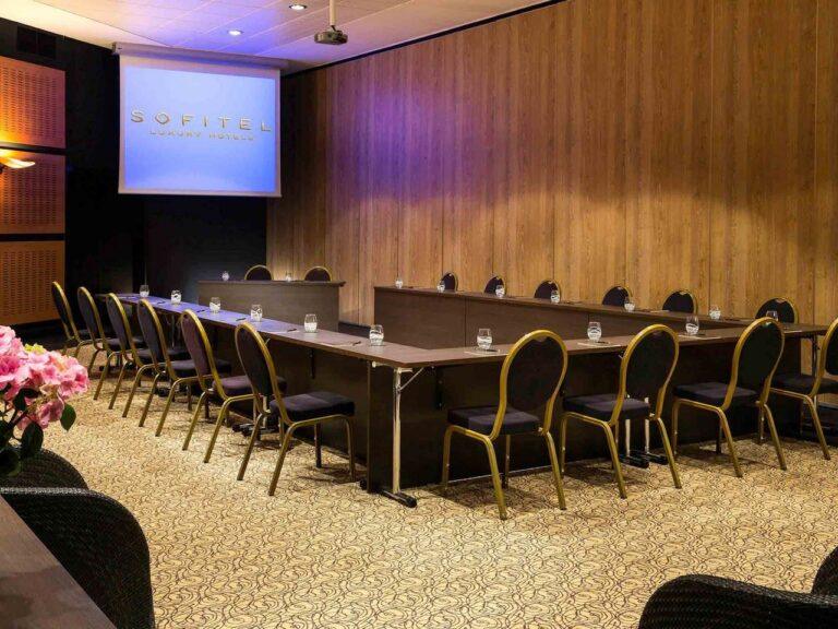sofitel-biarritz-1lieu1salle-conferences.jpg