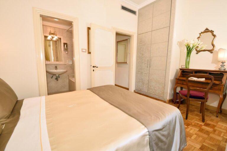 hotel-forum-roma-1lieu1salle-restaurant-agence-evenementielle.jpg