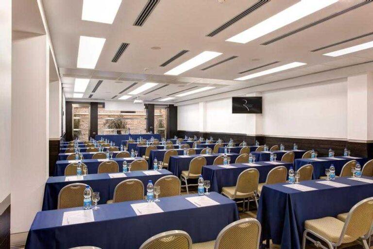bw-universo-roma-1lieu1salle-maria.jpg