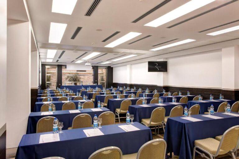 bw-universo-roma-1lieu1salle-seminaire.jpg
