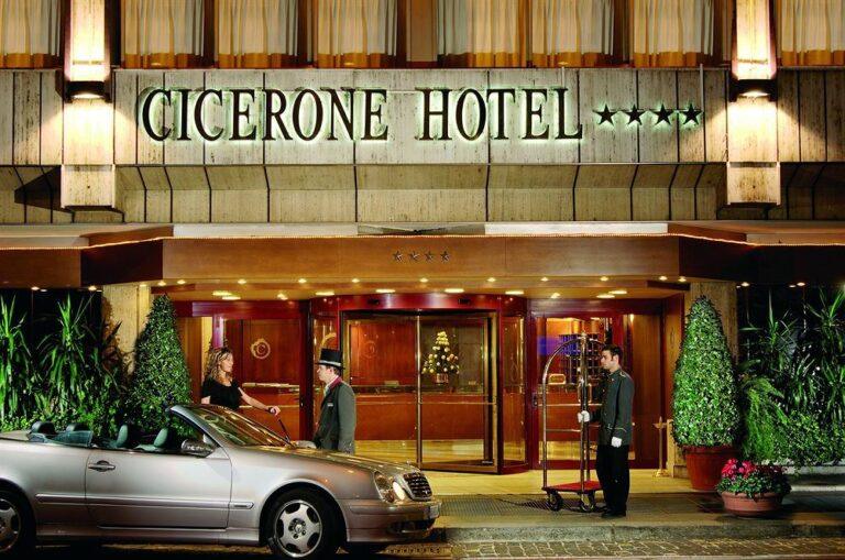 cicerone-hotel-1lieu1salle-event.jpg