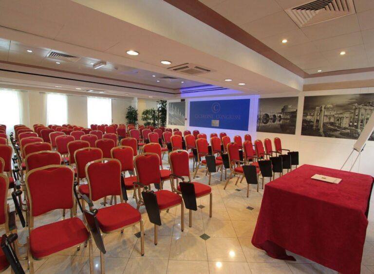 cicerone-hotel-1lieu1salle-reunions.jpg