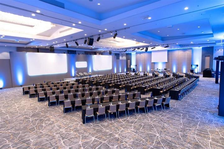 hilton-diagonal-mar-barcelona-1lieu1salle-ballroomAB.jpg