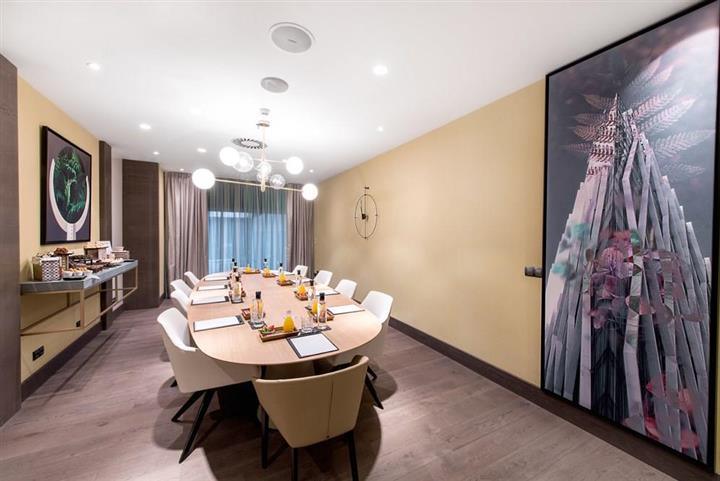 hilton-diagonal-mar-barcelona-1lieu1salle-boardroom1.jpg