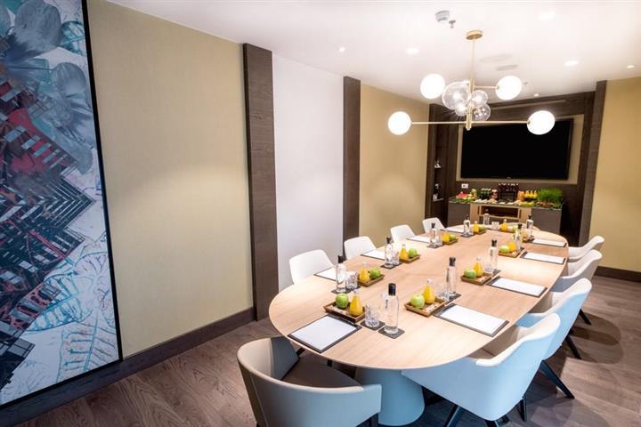 hilton-diagonal-mar-barcelona-1lieu1salle-boardroom2.jpg