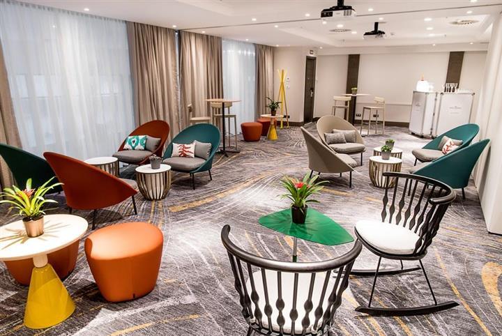 hilton-diagonal-mar-barcelona-1lieu1salle-meeting-room3-4.jpg