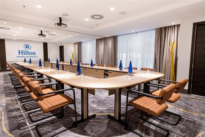 hilton-diagonal-mar-barcelona-1lieu1salle-meeting-room5-6.jpg
