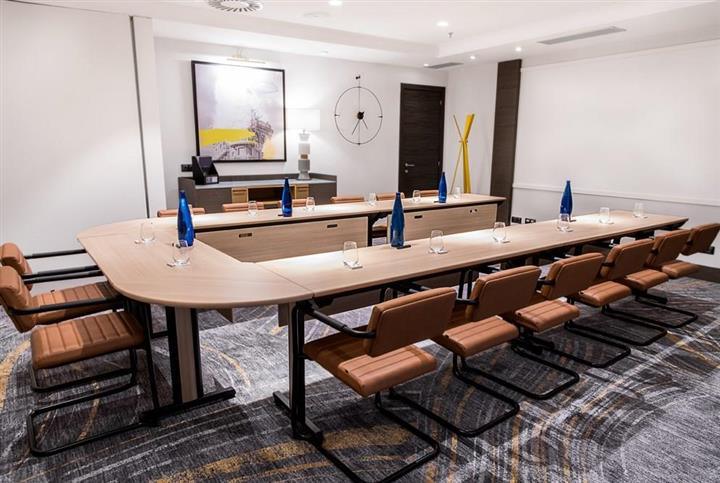hilton-diagonal-mar-barcelona-1lieu1salle-meeting-room6.jpg