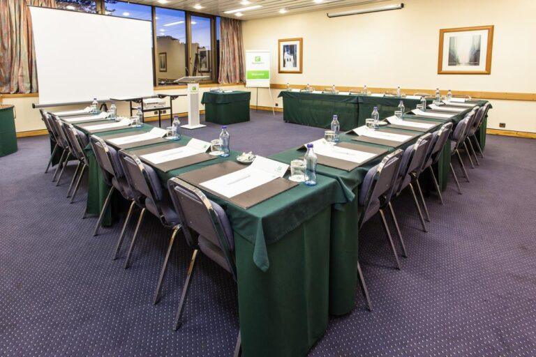 holiday-inn-lisbone-continental-1lieu1salle-seminaires.jpg