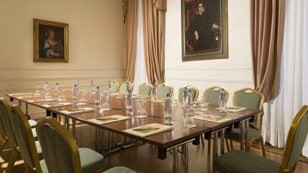 hotel-quirinale-rome-1lieu1salle-organisation-seminaires.jpg