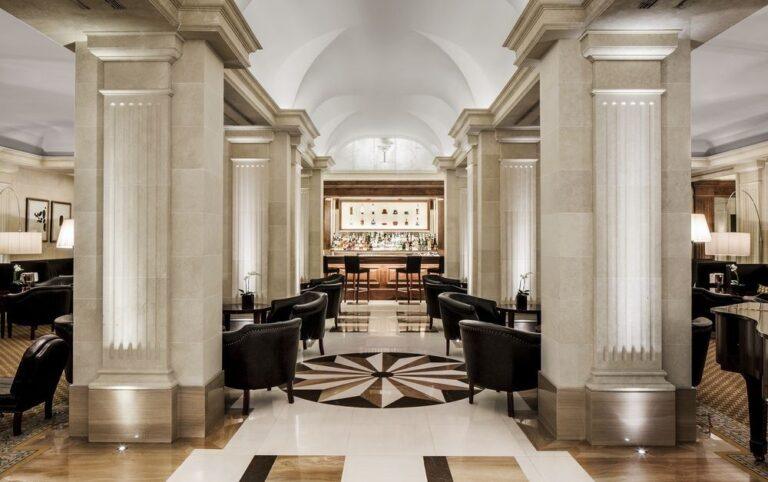 majestic-hotel-1lieu1salle-meeting.jpg