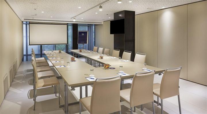 nh-collection-barcelona-gran-hotel-calderon-1lieu1salle-sicilia.jpg