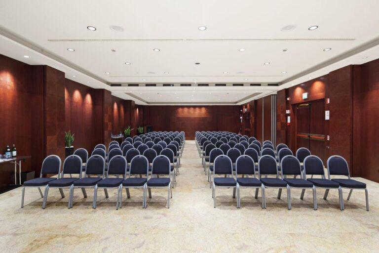 nh-collection-roma-centro-1lieu1salle-conference.jpg