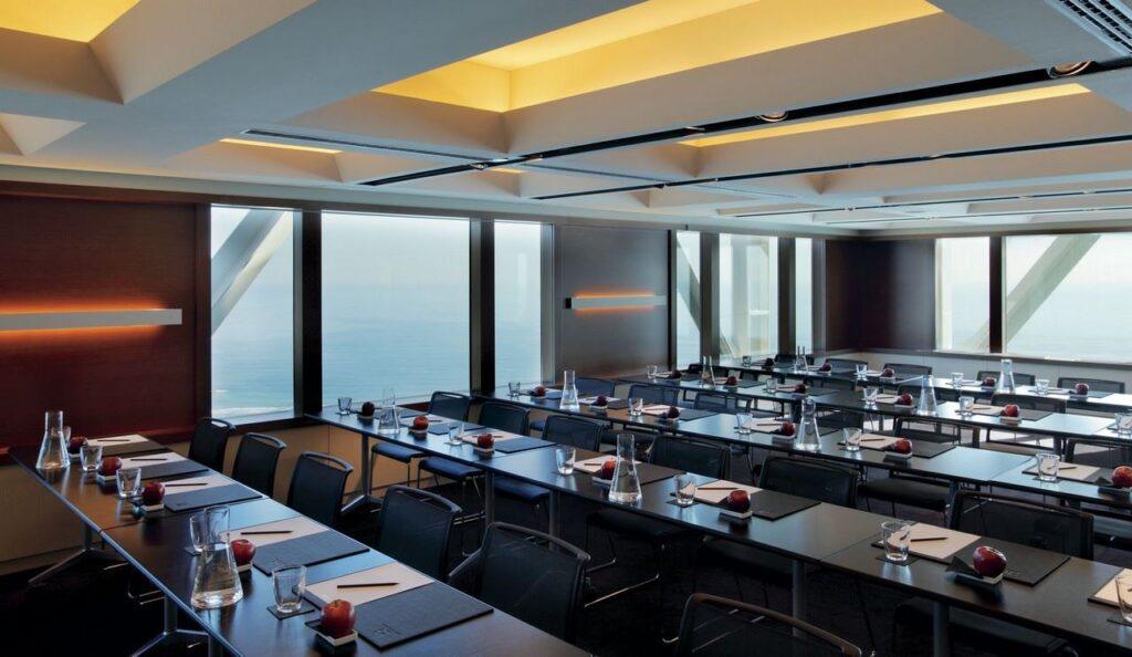 ritz-carlton-arts-hotel-barcelona-1lieu1salle-conference.jpg