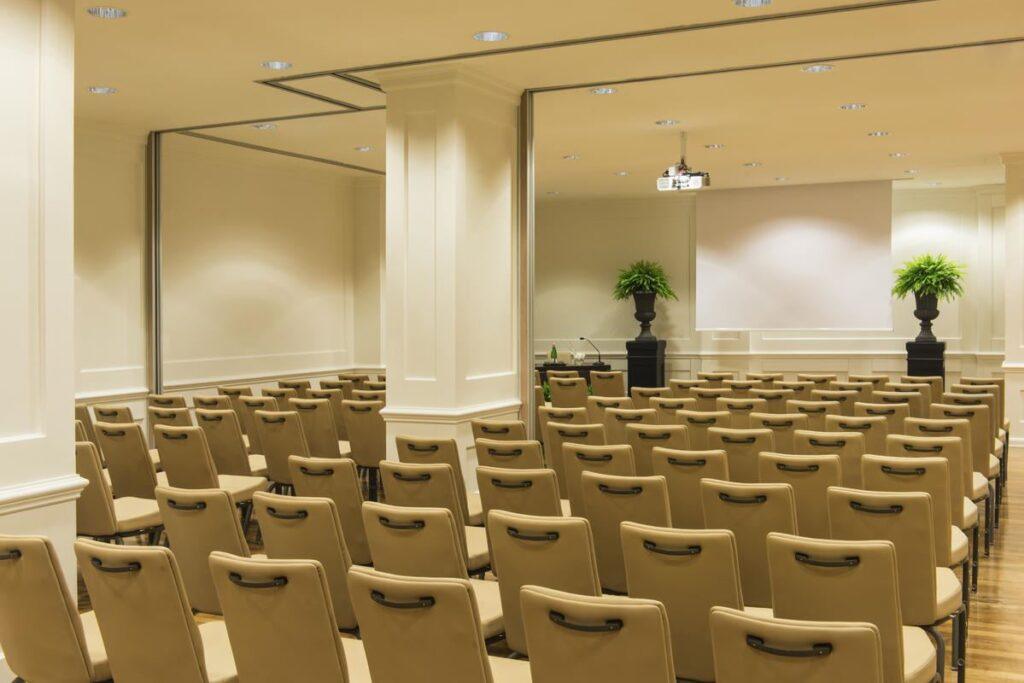 starhotels-michelangelo-roma-1lieu1salle-meeting.jpg