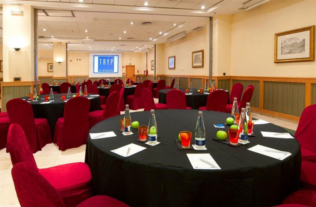 tryp-apolo-barcelona-1lieu1salle-evenements.jpg