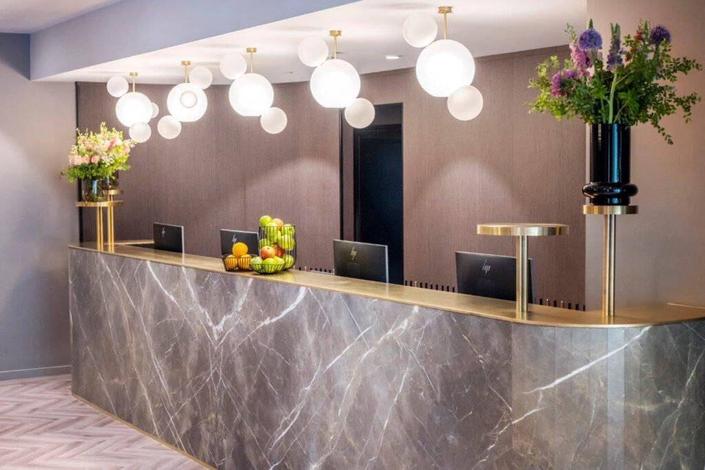 21-Hotel-Reception.jpg