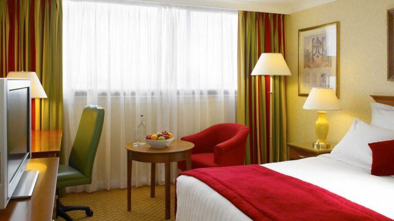 cardiff-marriott-1lieu1salle-events.jpg