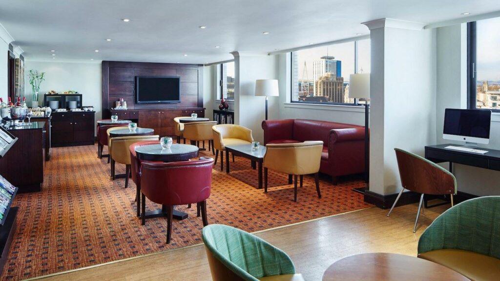 cardiff-marriott-1lieu1salle-seminaire.jpg