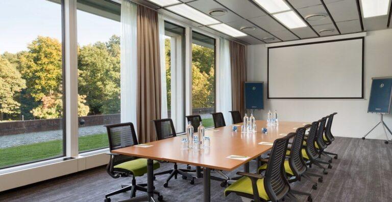 dolce-hulpe-1lieu1salle-meetings.jpg