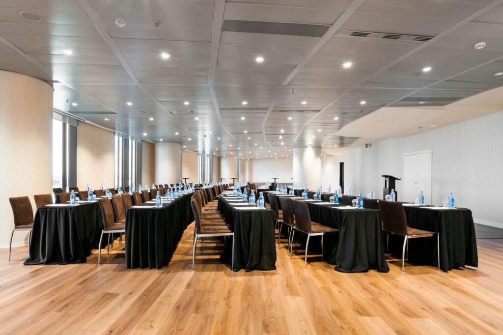eurostars-madrid-tower-1lieu1salle-amsterdam.jpg