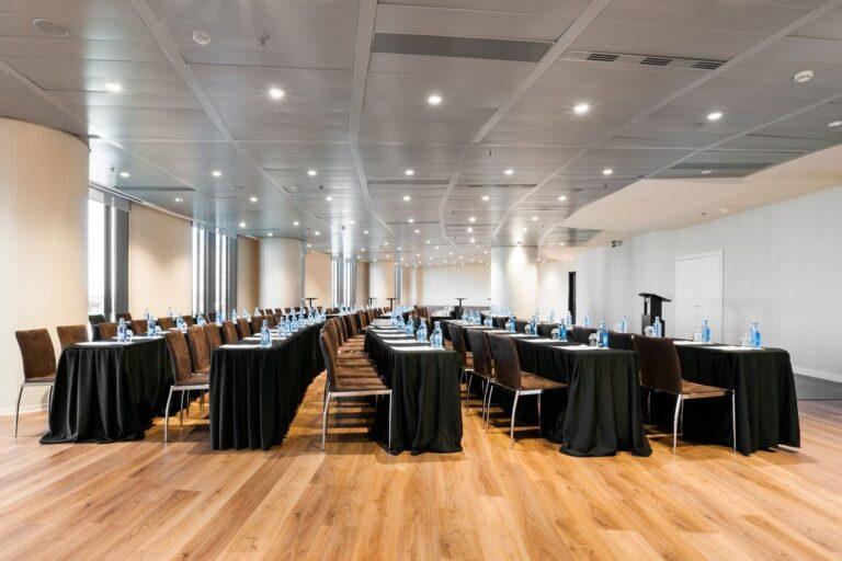 eurostars-madrid-tower-1lieu1salle-amsterdam.jpg