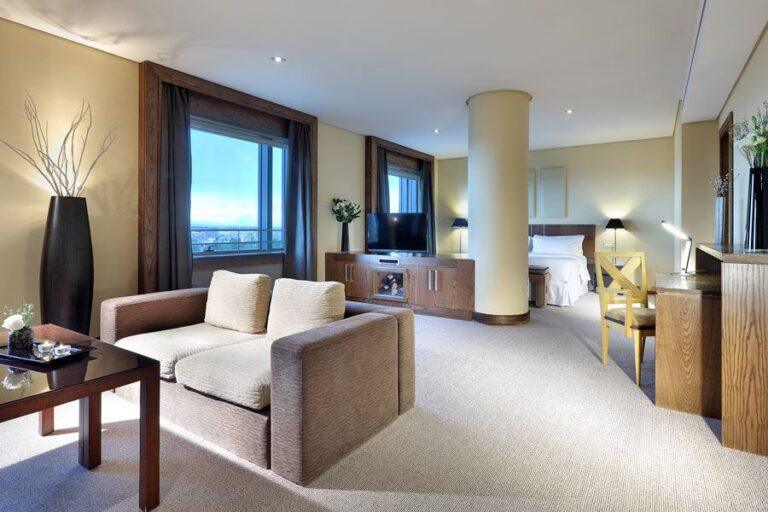 eurostars-suites-mirasierra-1lieu1salle-conferences.jpg