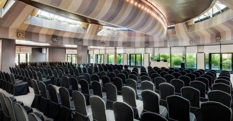 eurostars-suites-mirasierra-1lieu1salle-meeting.jpg
