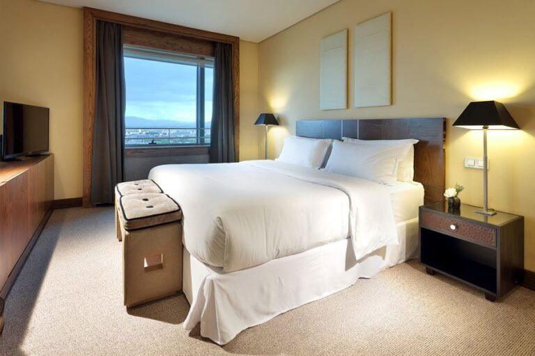 eurostars-suites-mirasierra-1lieu1salle-meetings.jpg