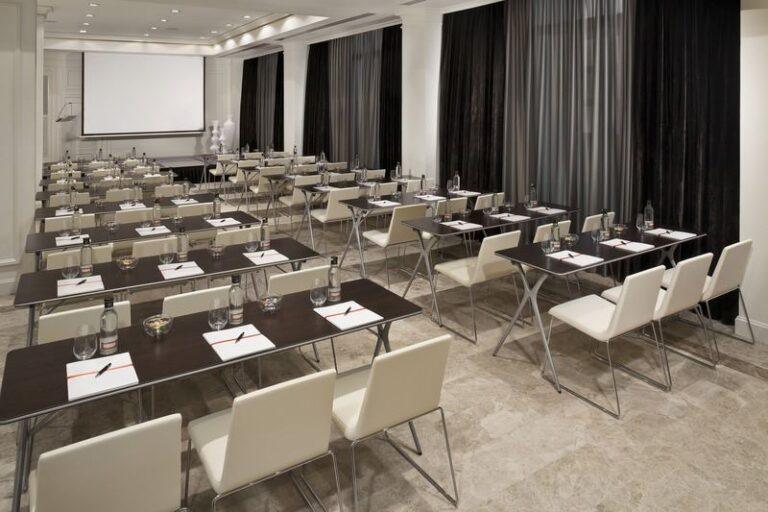 gran-melia-palacio-duques-1lieu1salle-meeting.jpg
