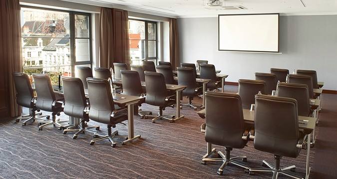 hilton-antwerp-old-town-1lieu1salle-congres.jpg