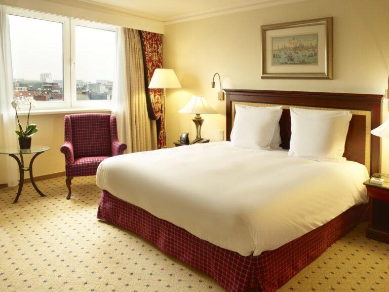 hilton-antwerp-old-town-1lieu1salle-reunion.jpg