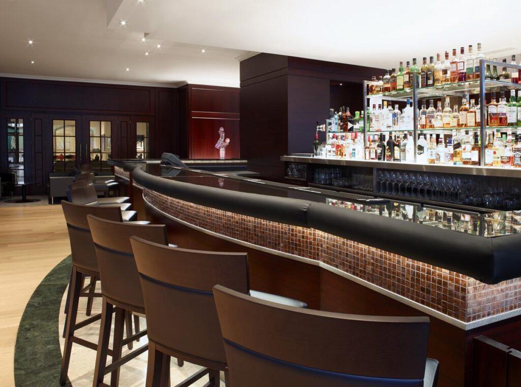 hilton-antwerp-old-town-1lieu1salle-seminaires.jpg