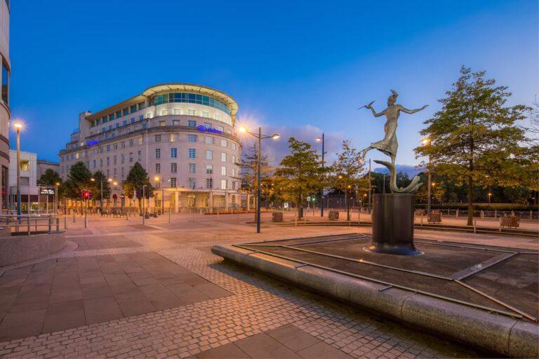 hilton-cardiff-1lieu1salle-event.jpg