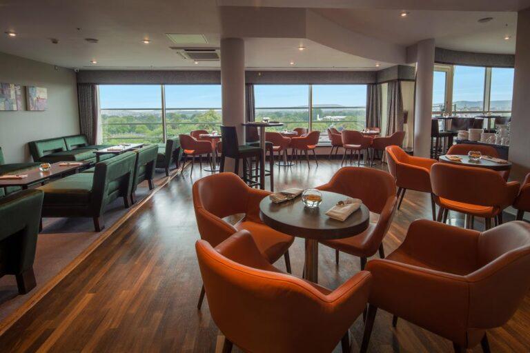 hilton-cardiff-1lieu1salle-meeting.jpg
