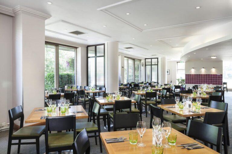 holiday-inn-cambridge-1lieu1salle-meetings.jpg