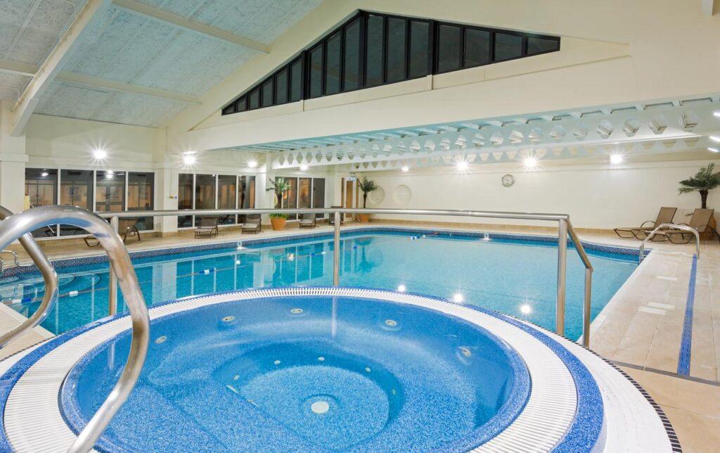 holiday-inn-cambridge-1lieu1salle-seminaire.jpg